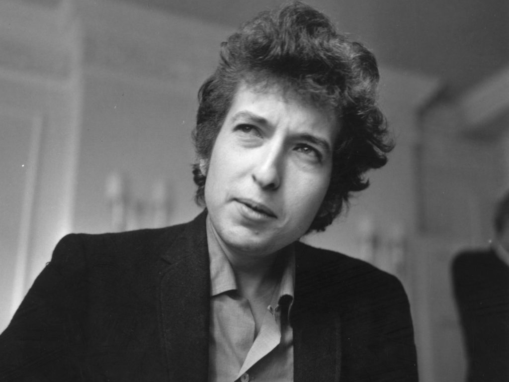 ボブ・ディラン（Bob Dylan)の生い立ちと初期の音楽活動！